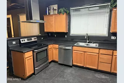 8524 W Monroe Street, Peoria, AZ 85345 - Photo 11