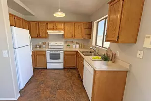 8518 W Teresita Dr, Arizona City, AZ 85123 - Photo 9