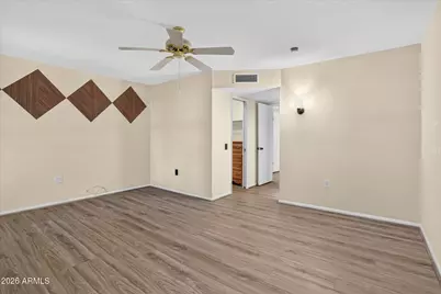 18446 N 104th Avenue, Sun City, AZ 85373 - Photo 23