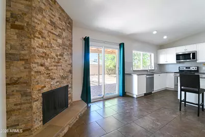 2421 W Brooks Street, Chandler, AZ 85224 - Photo 9
