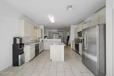 10445 W Cordes Road, Tolleson, AZ 85353 - Photo 9