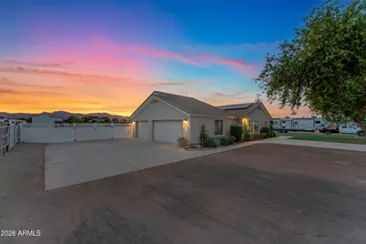 6816 N 171st Drive, Waddell, AZ 85355 - Photo 17