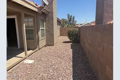 8910 N 114th Avenue, Peoria, AZ 85345 - Photo 11