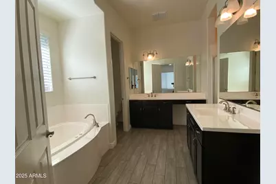 233 W Sandra Terrace, Phoenix, AZ 85023 - Photo 13