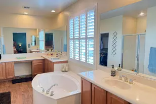 2245 W Clearview Trail, Phoenix, AZ 85086 - Photo 9