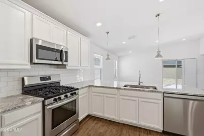 348 W Tamarack Drive, San Tan Valley, AZ 85140 - Photo 5