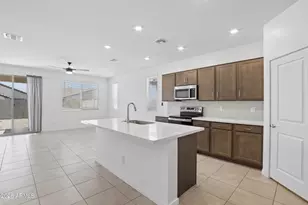 25293 W Wayland Dr, Buckeye, AZ 85326 - Photo 9