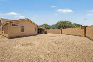 3422 W Glass Ln, Phoenix, AZ 85041 - Photo 27