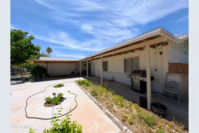 7364 N 39th Avenue, Phoenix, AZ 85051 - Photo 9