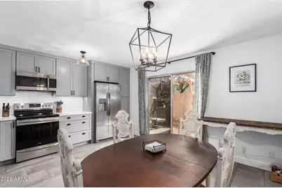 8241 N Central Avenue #18, Phoenix, AZ 85020 - Photo 9