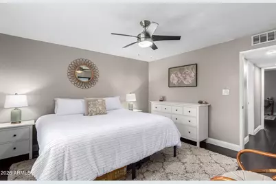 8241 N Central Avenue #18, Phoenix, AZ 85020 - Photo 13