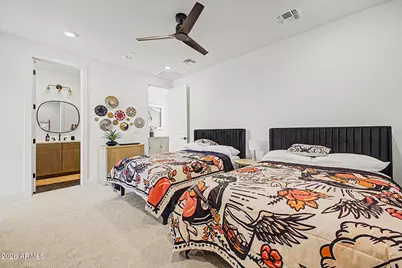 2121 W Sonoran Desert Drive #124, Phoenix, AZ 85085 - Photo 21