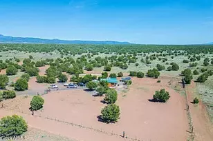 1325 W Little Bit Dr, Ash Fork, AZ 86320 - Photo 7