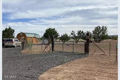 1325 W Little Bit Drive, Ash Fork, AZ 86320 - Photo 5
