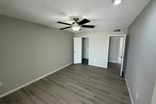 13640 N Silverbell Dr, Sun City, AZ 85351 - Photo 11