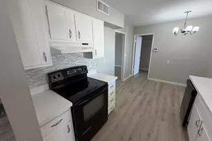 13640 N Silverbell Dr, Sun City, AZ 85351 - Photo 13