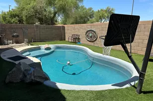 2058 S Voyager Dr, Gilbert, AZ 85295 - Photo 3