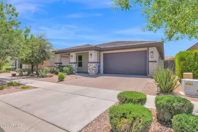 10631 E Wavelength Avenue, Mesa, AZ 85212 - Photo 1