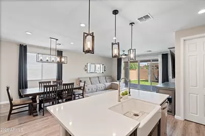 7540 W Superior Avenue, Phoenix, AZ 85043 - Photo 11