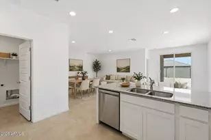 2440 W Bowker St, Phoenix, AZ 85041 - Photo 21
