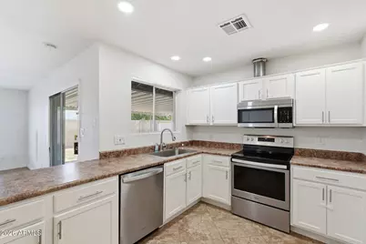 5538 W Hartford Avenue, Glendale, AZ 85308 - Photo 7