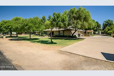 6801 W Surrey Avenue, Peoria, AZ 85381 - Photo 3