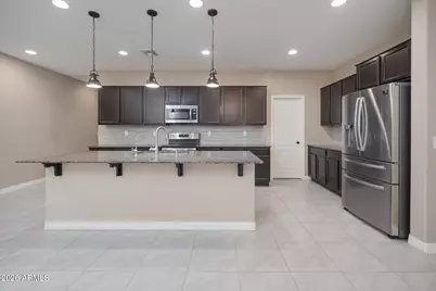 8451 S 164th Drive, Goodyear, AZ 85338 - Photo 9