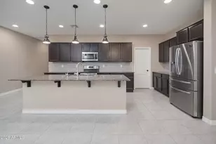 8451 S 164th Dr, Goodyear, AZ 85338 - Photo 9