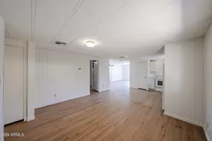 7242 S 41st St, Phoenix, AZ 85042 - Photo 13