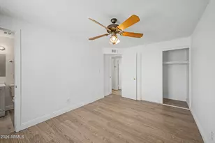 1929 N 69th Dr, Phoenix, AZ 85035 - Photo 9