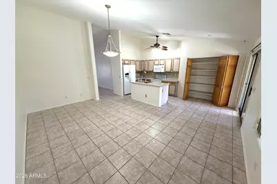 10781 W Robin Lane W, Peoria, AZ 85373 - Photo 5