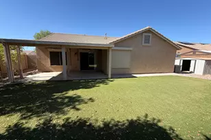 10781 W Robin Ln W, Peoria, AZ 85373 - Photo 19