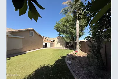 10781 W Robin Lane W, Peoria, AZ 85373 - Photo 21