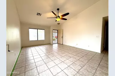 10781 W Robin Lane W, Peoria, AZ 85373 - Photo 3