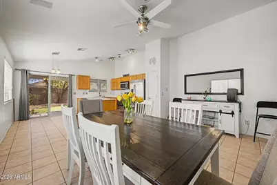 2863 W Muriel Drive, Phoenix, AZ 85053 - Photo 9