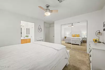 2863 W Muriel Drive, Phoenix, AZ 85053 - Photo 15