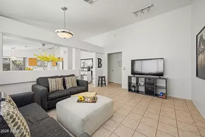2863 W Muriel Drive, Phoenix, AZ 85053 - Photo 5
