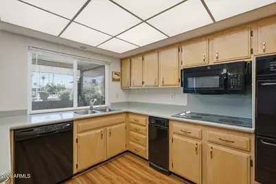 11193 W Thunderbird Boulevard, Sun City, AZ 85351 - Photo 7