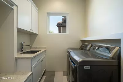 4029 N 57th Place, Phoenix, AZ 85018 - Photo 25