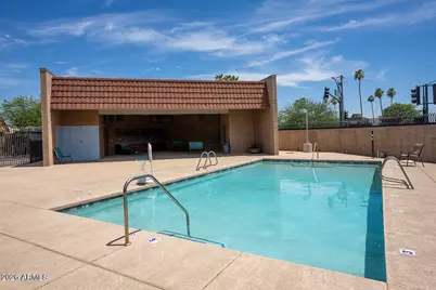 1814 W Frier Drive, Phoenix, AZ 85021 - Photo 17