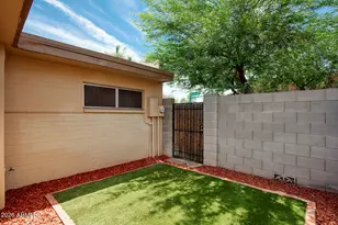 1814 W Frier Dr, Phoenix, AZ 85021 - Photo 15
