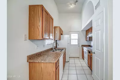 815 E Calle Del Norte --, Chandler, AZ 85225 - Photo 13