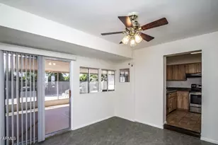 11802 N Hacienda Dr, Sun City, AZ 85351 - Photo 9