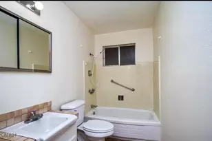 11802 N Hacienda Dr, Sun City, AZ 85351 - Photo 13