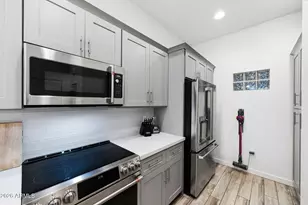 11640 N Tatum Blvd, Phoenix, AZ 85028 - Photo 3