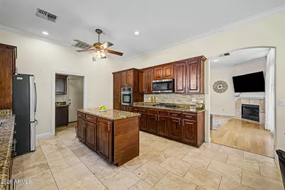 808 W Citrus Way, Phoenix, AZ 85013 - Photo 13