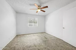2931 E Beck Ln, Phoenix, AZ 85032 - Photo 15