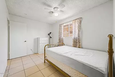 6812 N 65th Avenue, Glendale, AZ 85301 - Photo 15