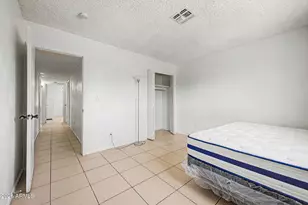 6812 N 65th Ave, Glendale, AZ 85301 - Photo 17
