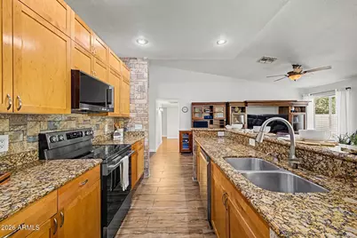 755 W Laguna Azul Avenue, Mesa, AZ 85210 - Photo 17